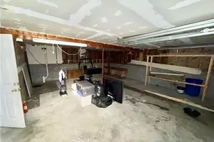 205 Michael Dr, South Union Township, PA 15401 - Photo 15