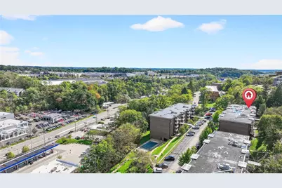 3107 Charlemagne Circle, Ross Twp, PA 15237 - Photo 3