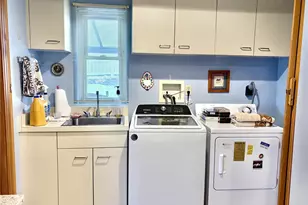 132 Penhurst Dr, Wilkins Township, PA 15235 - Photo 23