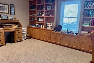 132 Penhurst Dr, Wilkins Township, PA 15235 - Photo 25