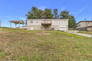 909 1st St, Menallen Township, PA 15468 - Photo 5