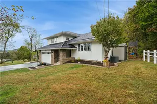 837 Magnolia Ln, Hempfield Township, PA 15639 - Photo 29