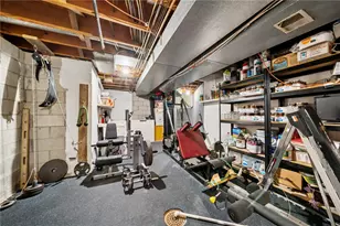 837 Magnolia Ln, Hempfield Township, PA 15639 - Photo 25