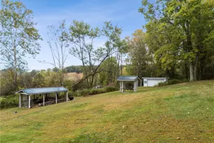 837 Magnolia Ln, Hempfield Township, PA 15639 - Photo 33