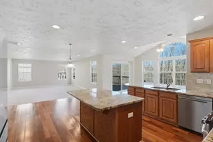 1885 Pioneer Dr, Pittsburgh, PA 15143 - Photo 7