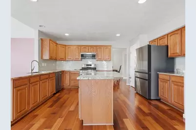 1885 Pioneer Dr, Pittsburgh, PA 15143 - Photo 9