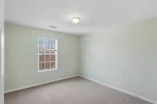 1885 Pioneer Dr, Pittsburgh, PA 15143 - Photo 23