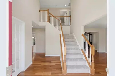 1885 Pioneer Dr, Pittsburgh, PA 15143 - Photo 3