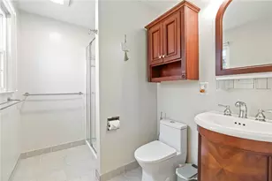 688 Carnival Dr, Pittsburgh, PA 15239 - Photo 15