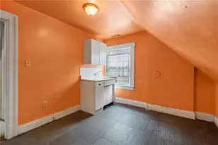 5825 Douglas St, Pittsburgh, PA 15217 - Photo 25