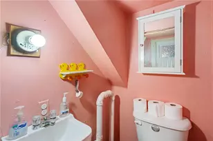 5825 Douglas St, Pittsburgh, PA 15217 - Photo 13