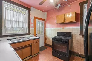 5825 Douglas St, Pittsburgh, PA 15217 - Photo 11