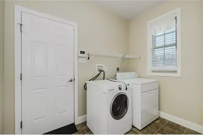 61 Flagstone Dr, White Township, PA 15701 - Photo 11