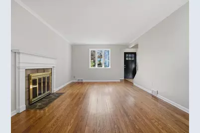 1002 S Greenlawn Dr, Pittsburgh, PA 15216 - Photo 7