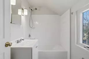 1002 S Greenlawn Dr, Pittsburgh, PA 15216 - Photo 23