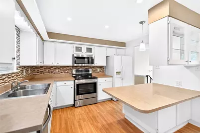 112 Kollar Dr, Liberty Boro, PA 15133 - Photo 17