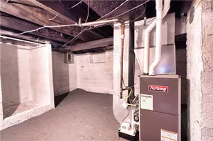 719 Crescent Ave, Ellwood City, PA 16117 - Photo 27