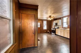 719 Crescent Ave, Ellwood City, PA 16117 - Photo 13