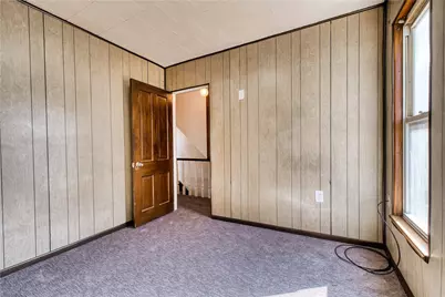 719 Crescent Ave, Ellwood City, PA 16117 - Photo 23