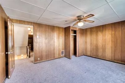 719 Crescent Ave, Ellwood City, PA 16117 - Photo 21