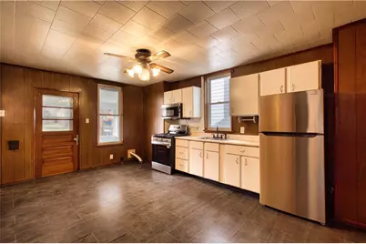 719 Crescent Ave, Ellwood City, PA 16117 - Photo 11