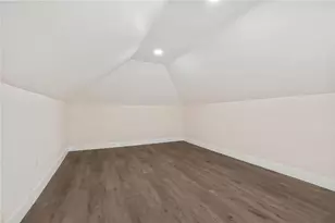 2726 Woodstock, Pittsburgh, PA 15218 - Photo 21