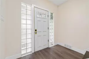 2726 Woodstock, Pittsburgh, PA 15218 - Photo 3