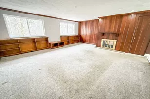 104 LakeWood Dr, Center Township, PA 16001 - Photo 39