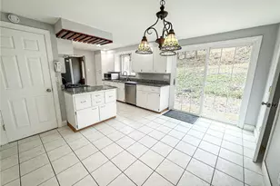 104 LakeWood Dr, Center Township, PA 16001 - Photo 23