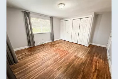 104 Lakewood Dr, Center Township, PA 16001 - Photo 27