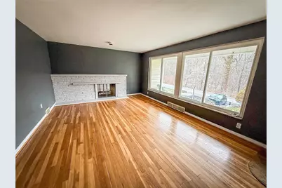 104 Lakewood Dr, Center Township, PA 16001 - Photo 23