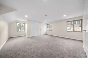 26 Seneca Rd, Bethel Park, PA 15241 - Photo 25