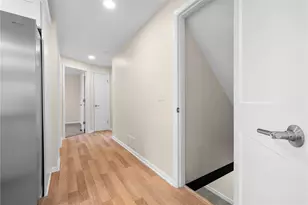 26 Seneca Rd, Bethel Park, PA 15241 - Photo 13