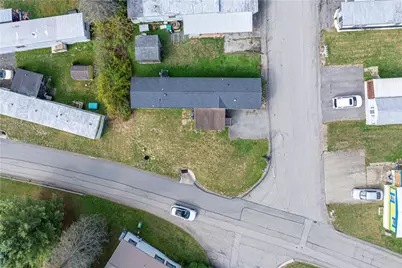 204 Castle Rd, Canton Township, PA 15301 - Photo 7