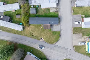 204 Castle Rd, Canton Township, PA 15301 - Photo 7