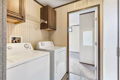 204 Castle Rd, Canton Township, PA 15301 - Photo 19