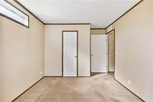 204 Castle Rd, Canton Township, PA 15301 - Photo 23