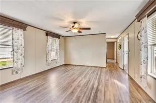 204 Castle Rd, Canton Township, PA 15301 - Photo 13