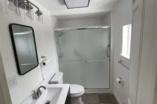 2604 Burham St, Pittsburgh, PA 15203 - Photo 7