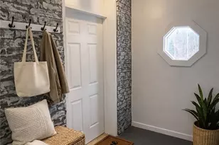 1320 Pioneer Ave, Pittsburgh, PA 15226 - Photo 3