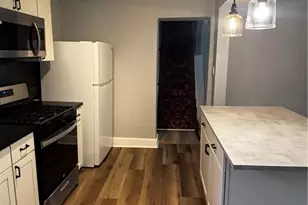 1320 Pioneer Ave, Pittsburgh, PA 15226 - Photo 9