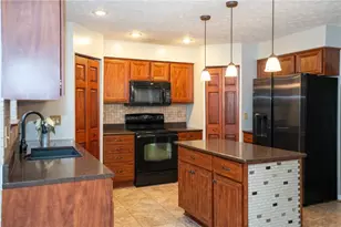 125 Shelbourne Dr, Moon/Crescent Twp, PA 15108 - Photo 17