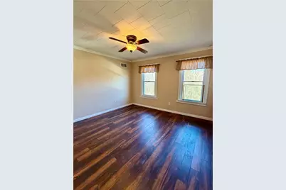718 Sellers Ave, Jeannette, PA 15644 - Photo 5