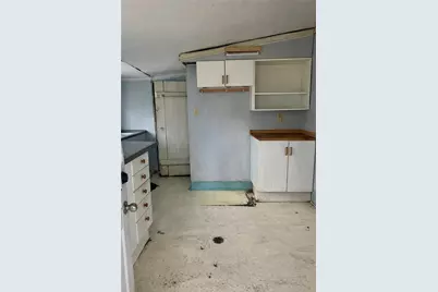 9 Main St, Mount Pleasant, PA 15340 - Photo 5