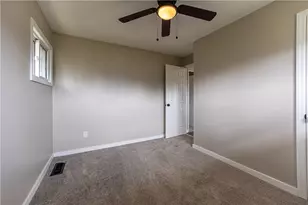 1206 Augusta Dr, Aliquippa, PA 15001 - Photo 15