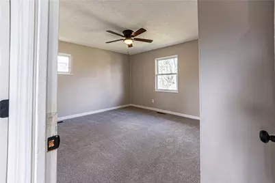 1206 Augusta Dr, Aliquippa, PA 15001 - Photo 17