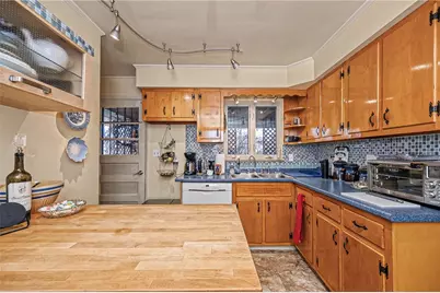 77 Coraopolis Rd, Kennedy Township, PA 15108 - Photo 7