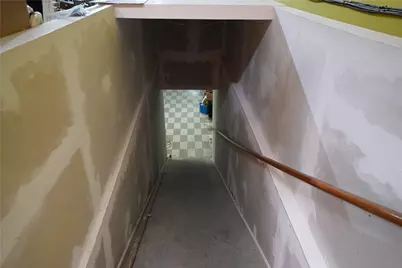 881 5th Ave, New Kensington, PA 15068 - Photo 17