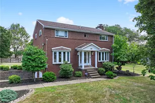 1705 Hassam, Moon/Crescent Twp, PA 15108 - Photo 3