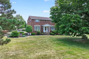 1705 Hassam, Moon/Crescent Twp, PA 15108 - Photo 29